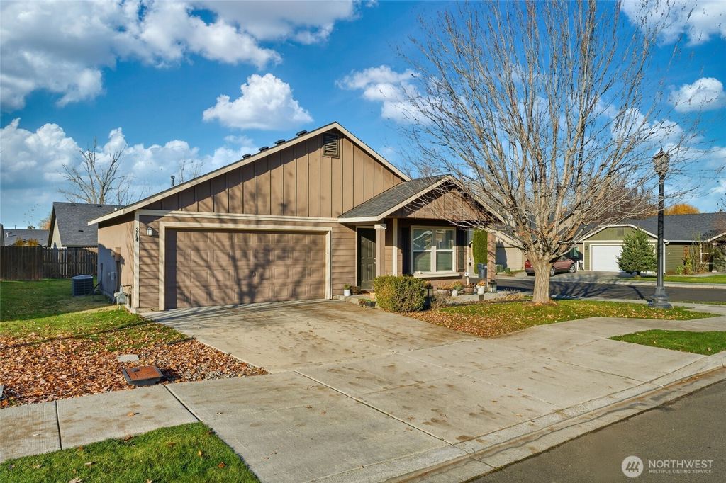 304 SW Homestead Avenue, College Place, WA 99324