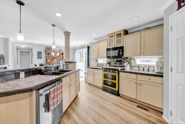 2510 Rabbitsville Road, Mitchell, IN 47446