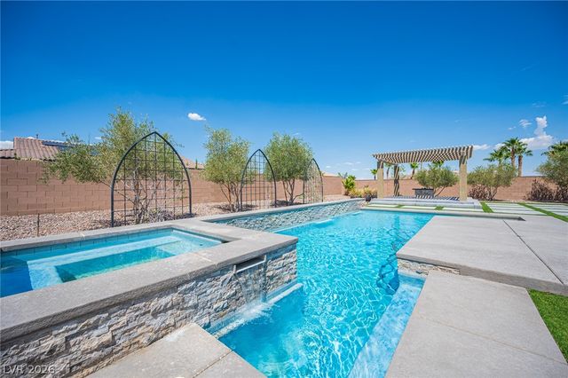 10300 Mystic Ledge Court, Las Vegas, NV 89149