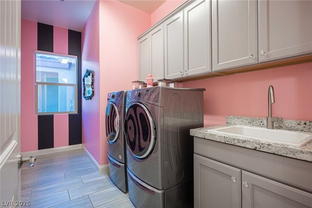 10300 Mystic Ledge Court, Las Vegas, NV 89149