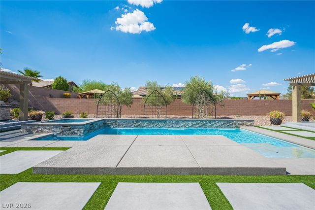 10300 Mystic Ledge Court, Las Vegas, NV 89149