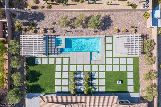 10300 Mystic Ledge Court, Las Vegas, NV 89149