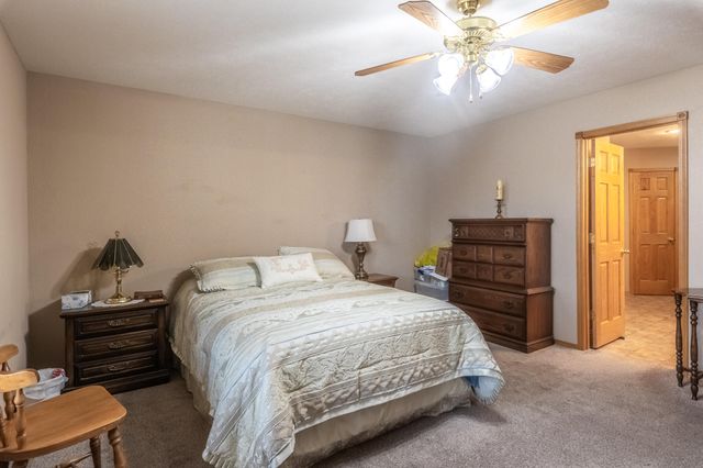 421 N Holly Drive, Buffalo, MO 65622