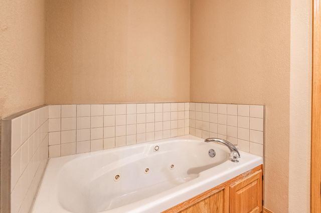 421 N Holly Drive, Buffalo, MO 65622