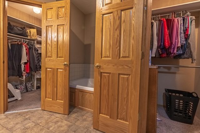 421 N Holly Drive, Buffalo, MO 65622