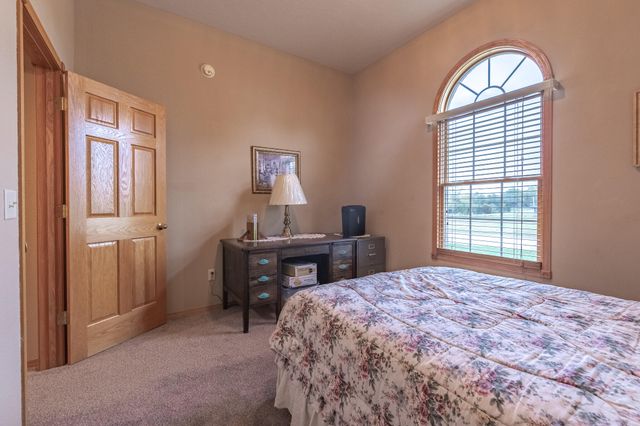 421 N Holly Drive, Buffalo, MO 65622