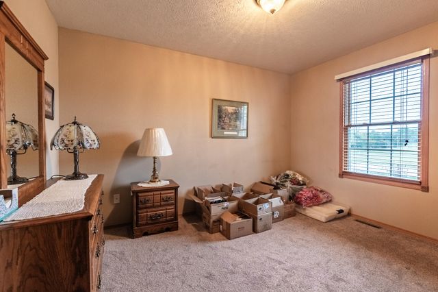 421 N Holly Drive, Buffalo, MO 65622