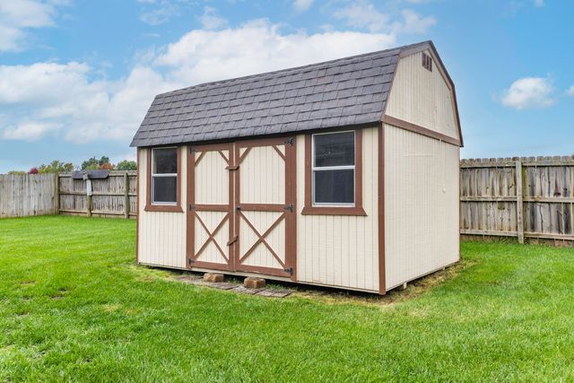 421 N Holly Drive, Buffalo, MO 65622