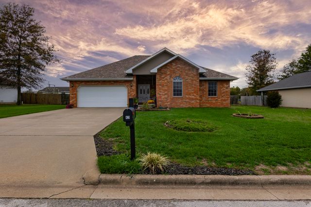 421 N Holly Drive, Buffalo, MO 65622