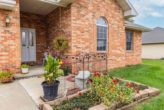 421 N Holly Drive, Buffalo, MO 65622