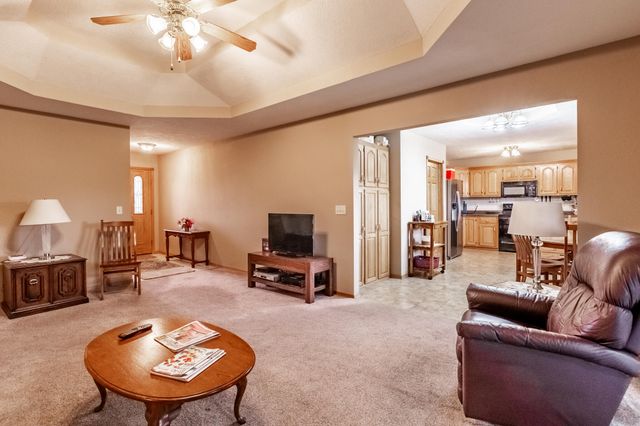 421 N Holly Drive, Buffalo, MO 65622