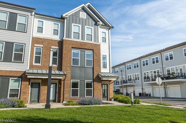 3 Sadie Cir 3105, Union Twp., NJ 07083