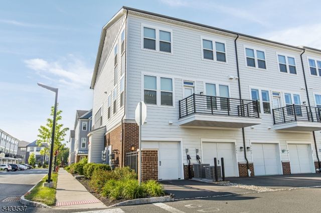 3 Sadie Cir 3105, Union Twp., NJ 07083