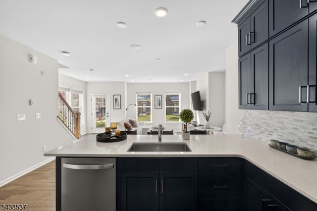 3 Sadie Cir 3105, Union Twp., NJ 07083