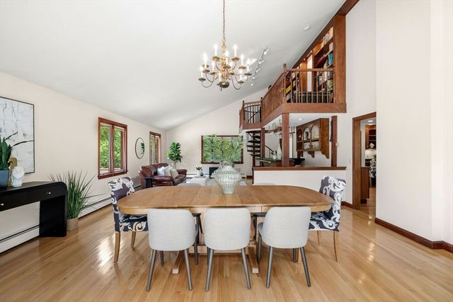 29 Pine Ridge Rd, Stow, MA 01775