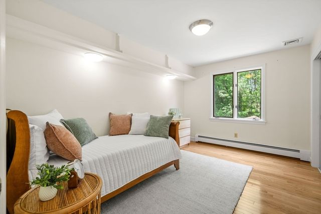 29 Pine Ridge Rd, Stow, MA 01775