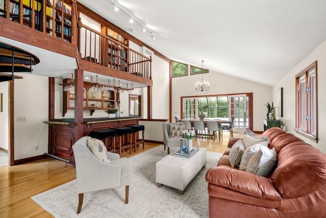 29 Pine Ridge Rd, Stow, MA 01775