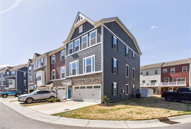 1715 Ark Royal RD, Chesapeake, VA 23323