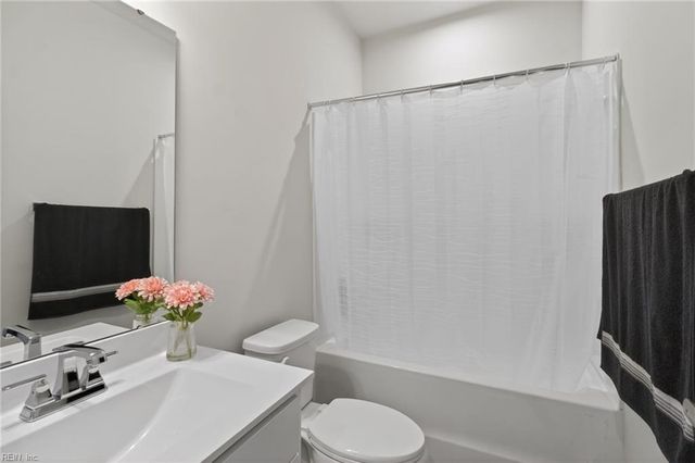 1715 Ark Royal RD, Chesapeake, VA 23323