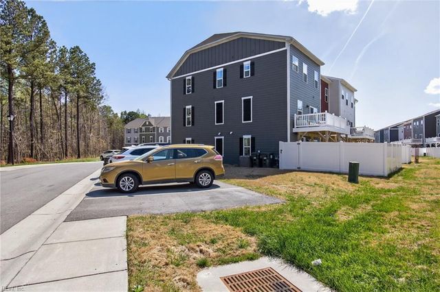 1715 Ark Royal RD, Chesapeake, VA 23323