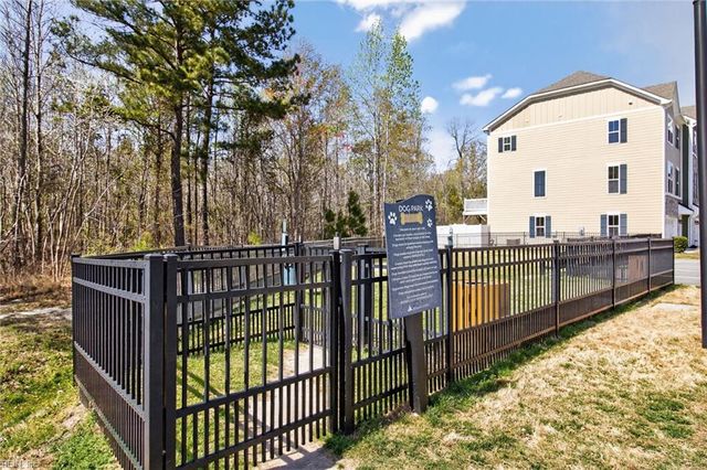 1715 Ark Royal RD, Chesapeake, VA 23323