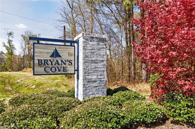 1715 Ark Royal RD, Chesapeake, VA 23323