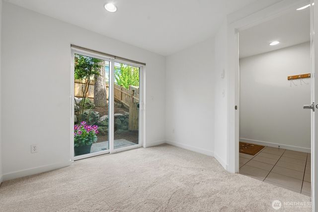 931 A N 97th Street, Seattle, WA 98103