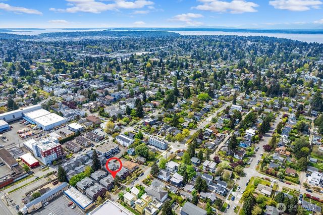 931 A N 97th Street, Seattle, WA 98103
