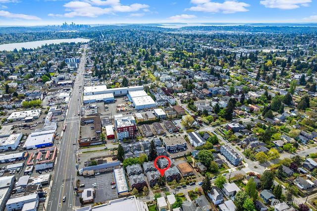 931 A N 97th Street, Seattle, WA 98103