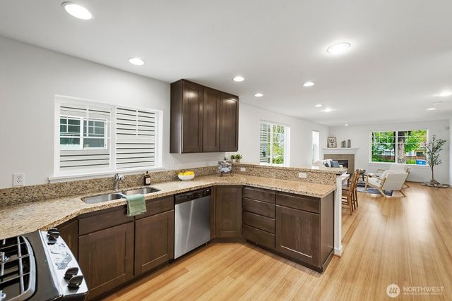 931 A N 97th Street, Seattle, WA 98103