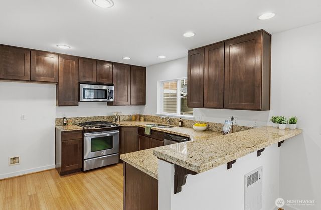 931 A N 97th Street, Seattle, WA 98103