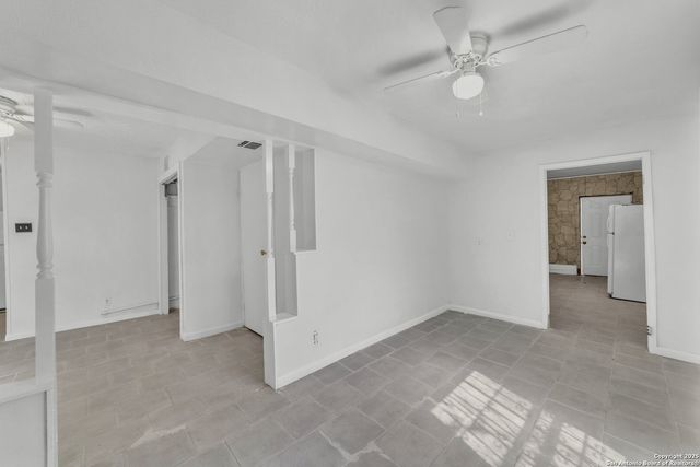 811 S GENERAL MCMULLEN DR, San Antonio, TX 78237