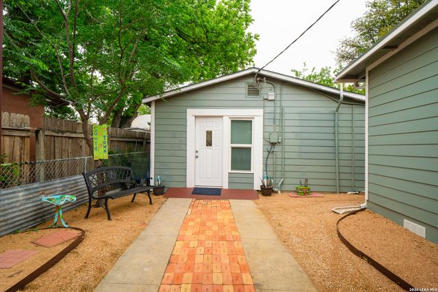 318 Pruitt Ave, San Antonio, TX 78204