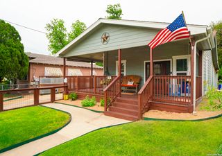 318 Pruitt Ave, San Antonio, TX 78204