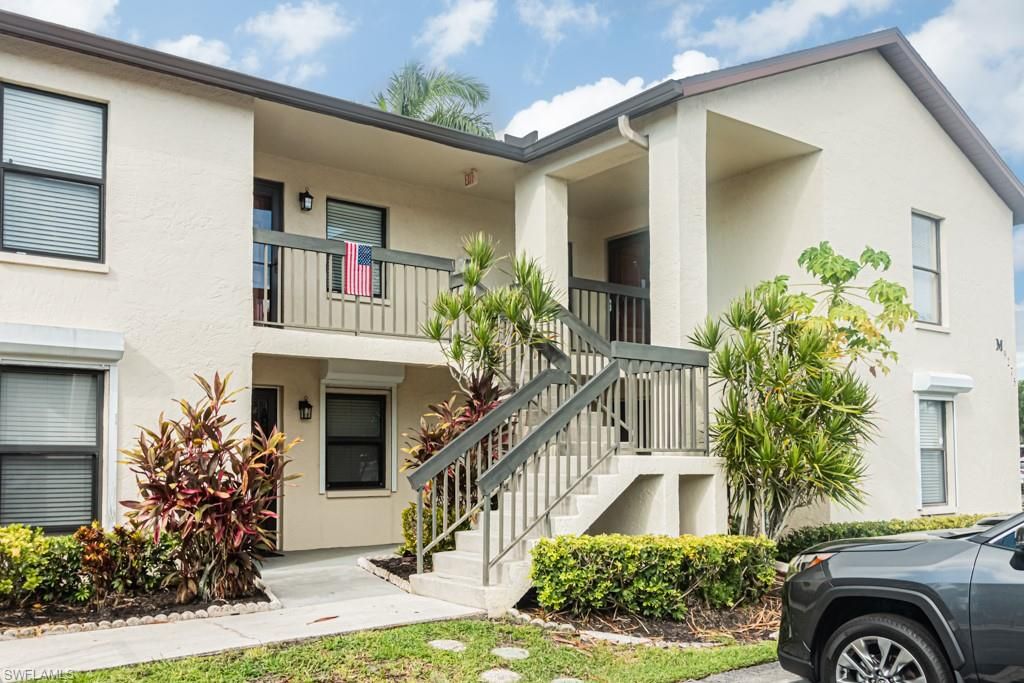 9275 Lake Park DR 204, FORT MYERS, FL 33919 — photo 2