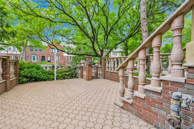 2143 46th Street, Astoria, NY 11105