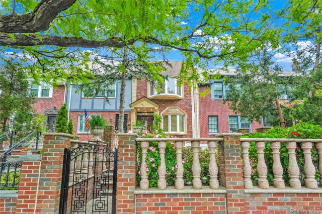 2143 46th Street, Astoria, NY 11105