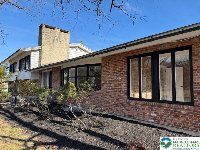 123 Eisenhower Boulevard, Roseto Boro, PA 18013