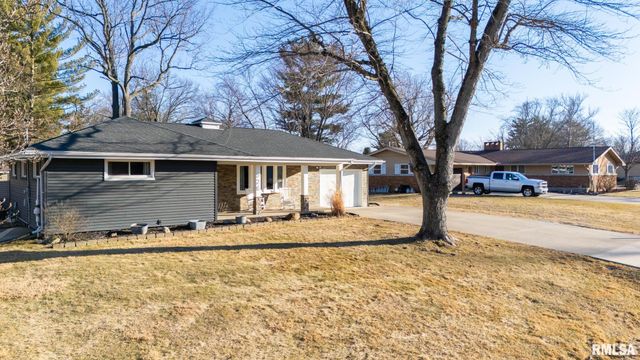 526 N LAKESHORE Drive, Hanna City, IL 61536