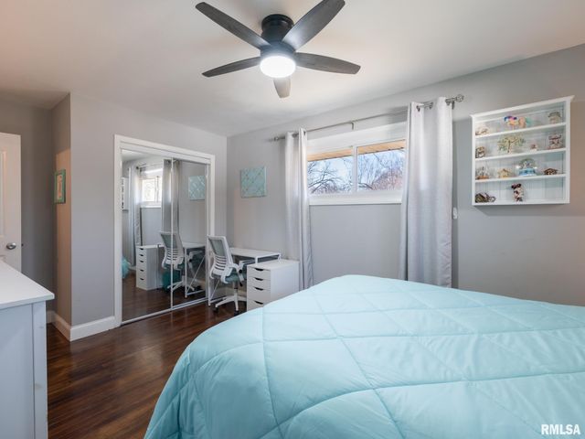 526 N LAKESHORE Drive, Hanna City, IL 61536