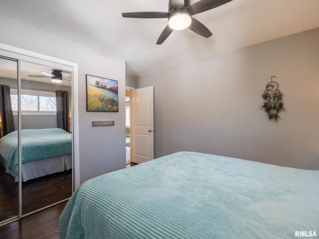 526 N LAKESHORE Drive, Hanna City, IL 61536