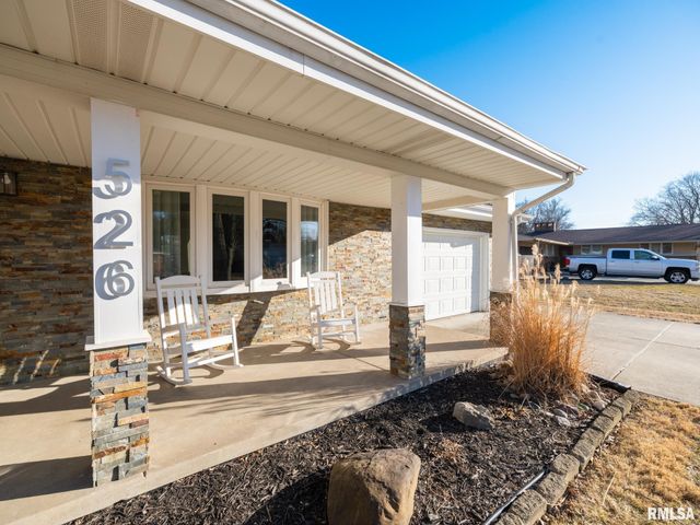 526 N LAKESHORE Drive, Hanna City, IL 61536