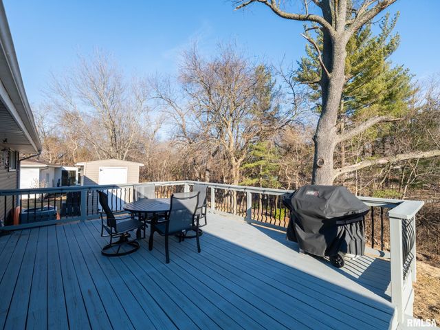 526 N LAKESHORE Drive, Hanna City, IL 61536