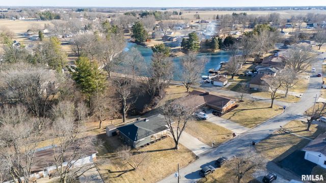 526 N LAKESHORE Drive, Hanna City, IL 61536