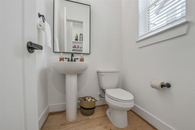 718 W Donovan Street A, Houston, TX 77091