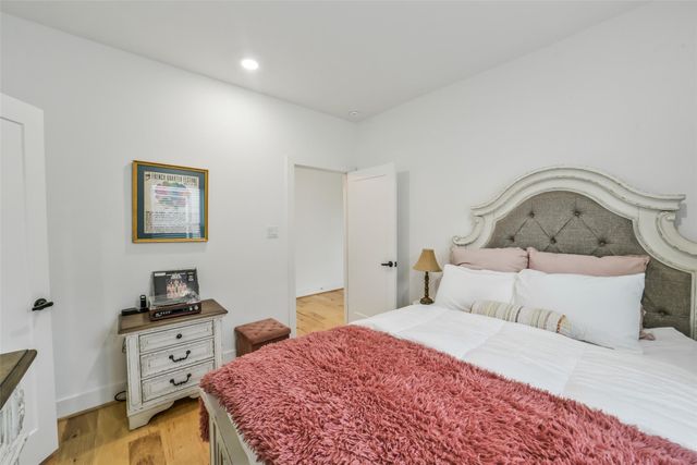 718 W Donovan Street A, Houston, TX 77091