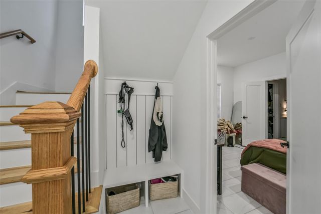 718 W Donovan Street A, Houston, TX 77091