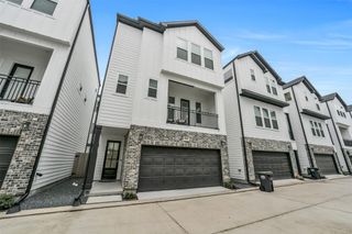 718 W Donovan Street A, Houston, TX 77091