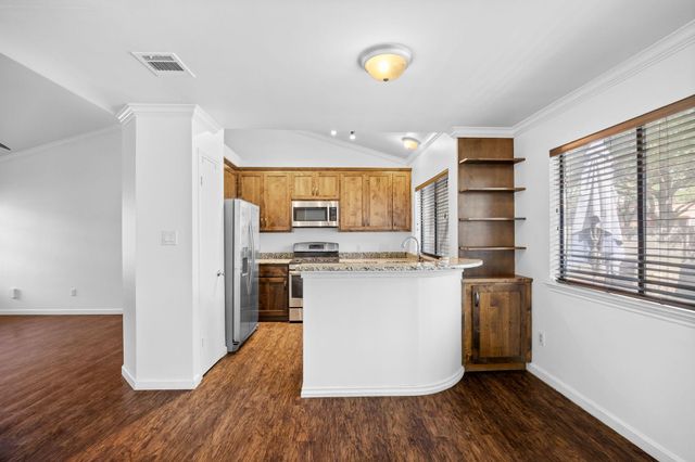12800 Meehan DR, Austin, TX 78727