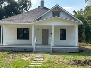 202 Adams St, Lonoke, AR 72086